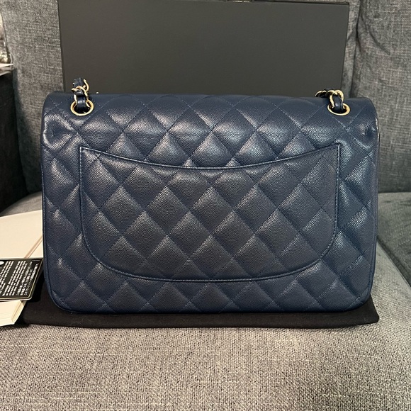 CHANEL classic double flap JUMBO caviar NAVY leather bag - Picture 5 of 16